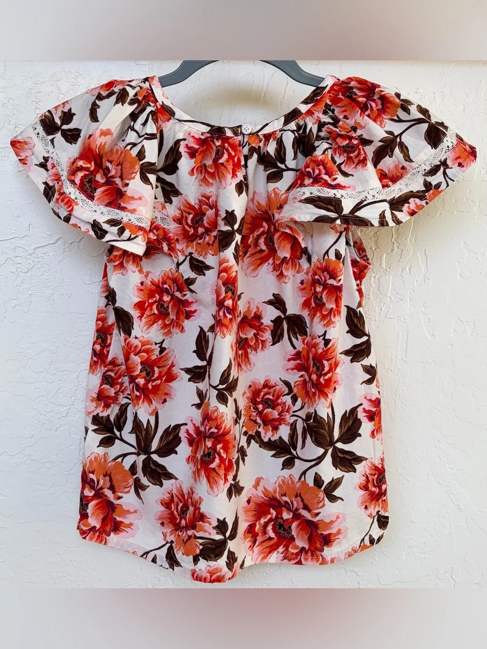 Old Navy Floral Flutter Sleeve Top